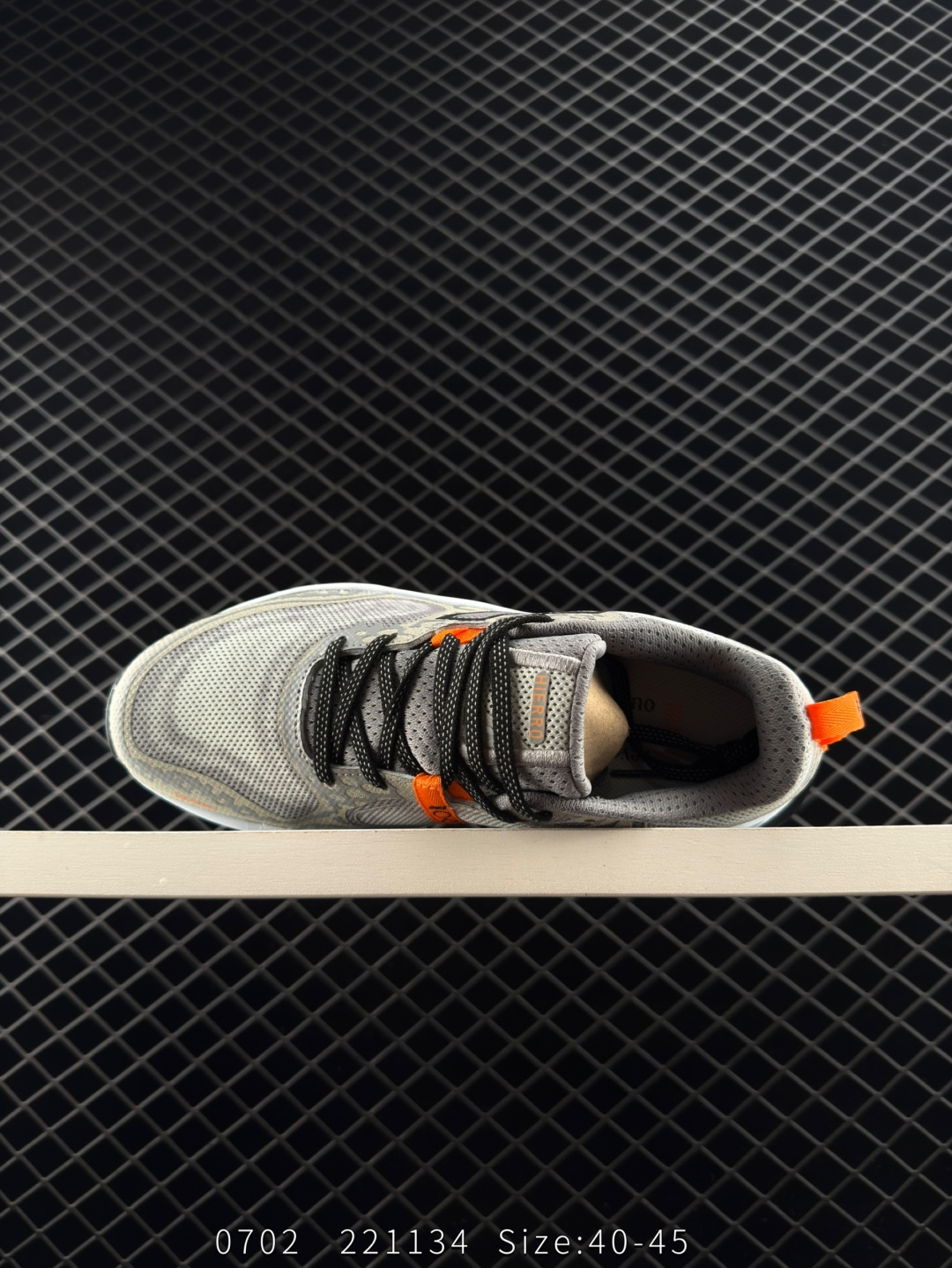 New Balance Fresh Foam X Hierro v8